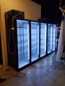 Купить холодильная камера универсальная на 3 стеклянных двери коловрат 3 - холодильное оборудование и комплекс услуг холодоснабжения Компания Кондор 
